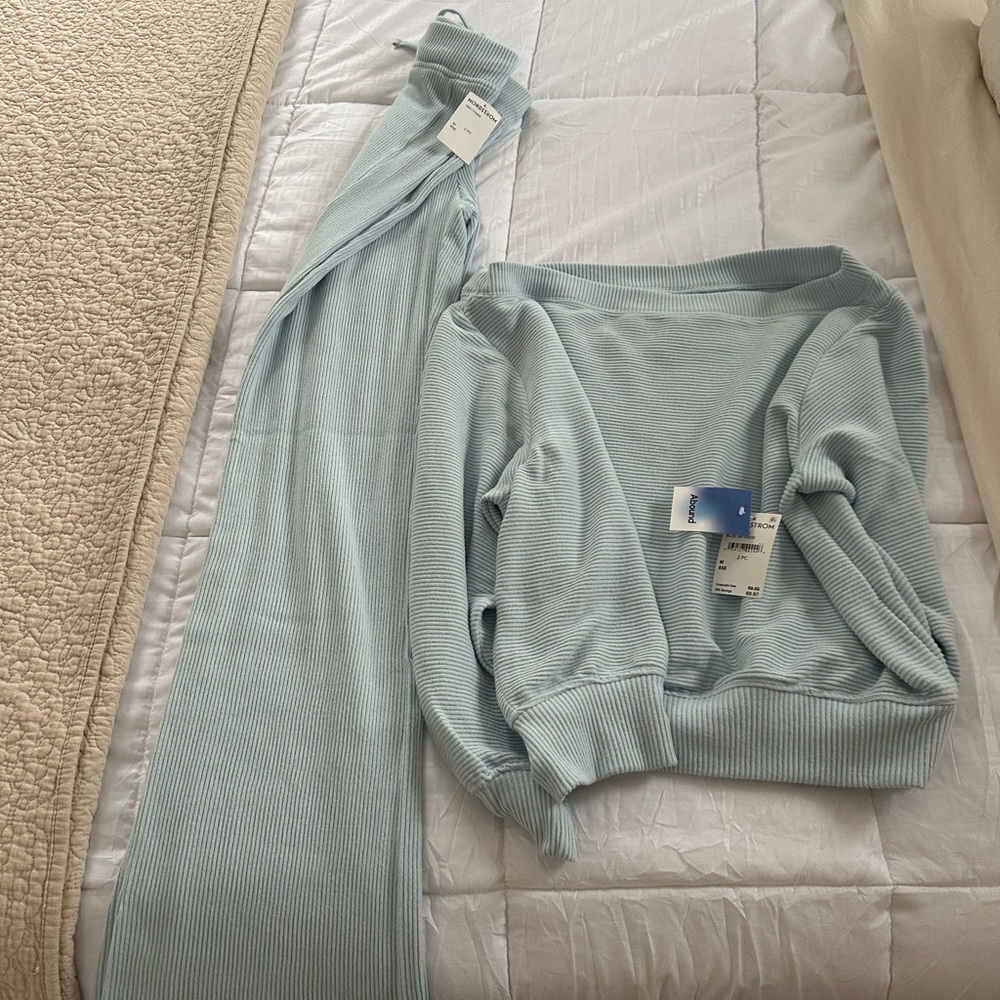 Light Blue Ribbed Knit Set - Picture 2 of 9